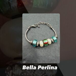 EUC Bella Perlina Deluxe Charm Bracelet